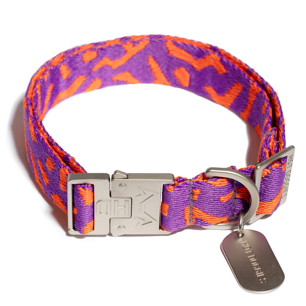 Hot Doggies woven collar with pink wave pattern, made from recycled polyester, eco-friendly and stylish for pets.